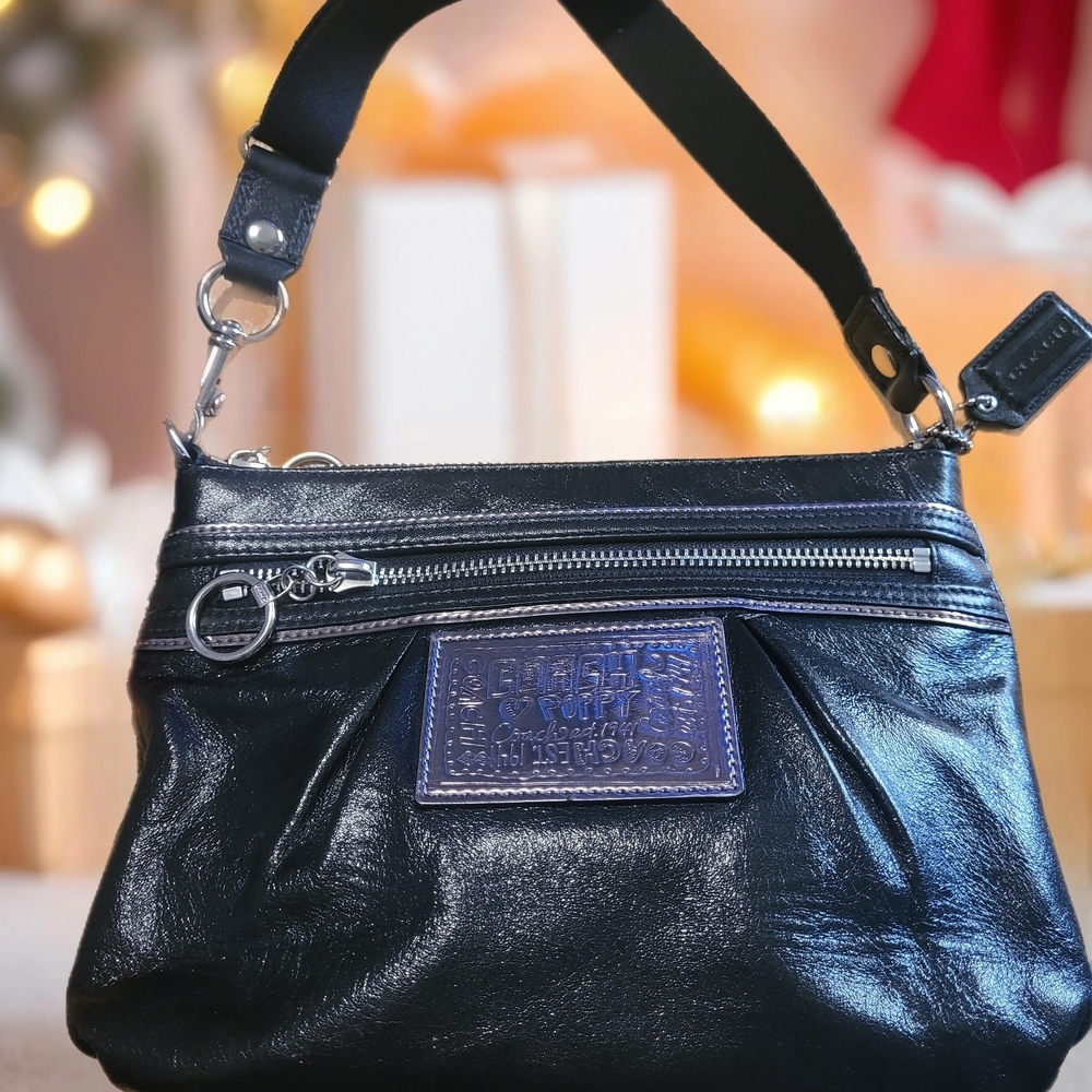 Coach Poppy 1941 Black Leather Patent Leather. Matching Wristlet. - Picture 6 of 6